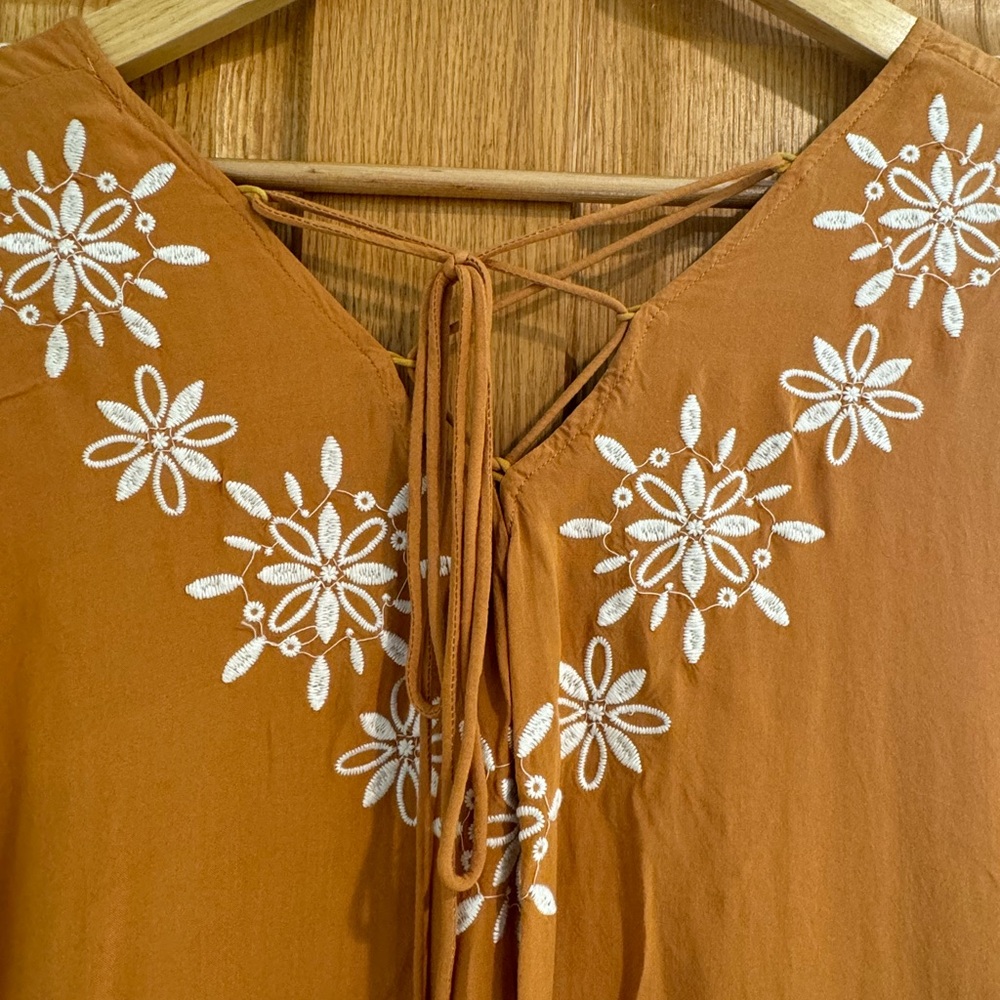 Andree By Unit Embroidered Maxi - Picture 13 of 15